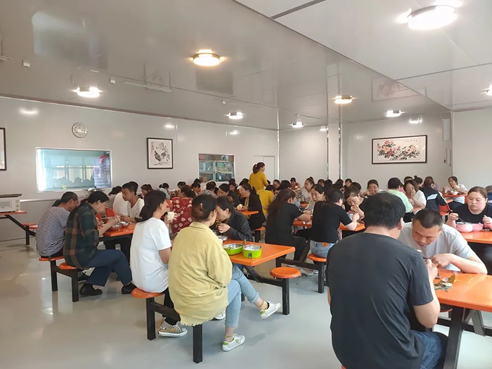 悠悠粽香飄幸福，濃情端午暖人心